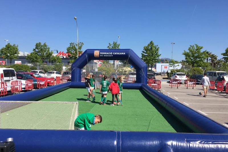 Hockey al Carrer llega a las calles de Terrassa