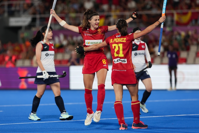Victoria de autoridad de las Redsticks y goleada de las Leonas